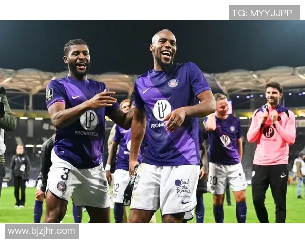 巴黎与图卢兹精彩对决集锦回顾赛场瞬间尽收眼底 巴黎与图卢兹精彩对决集锦回顾赛场瞬间尽收眼底