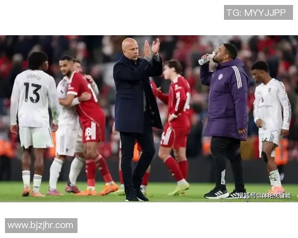 曼联主帅传言离队，球迷呼吁俱乐部给予支持