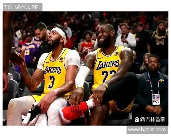 詹姆斯带队主场告负，湖人三连败！霍华德深夜发推：我们会重振雄风！