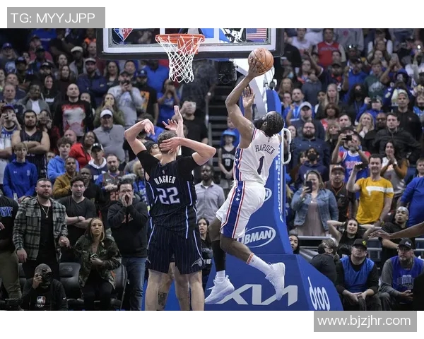 雷霆队与开拓者队激战正酣谁能在NBA赛季中脱颖而出 雷霆队与开拓者队激战正酣谁能在NBA赛季中脱颖而出