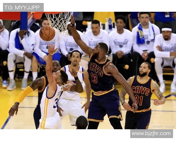 勇士敲定5笔2换1交易打造更强大阵容 勇士敲定5笔2换1交易打造更强大阵容